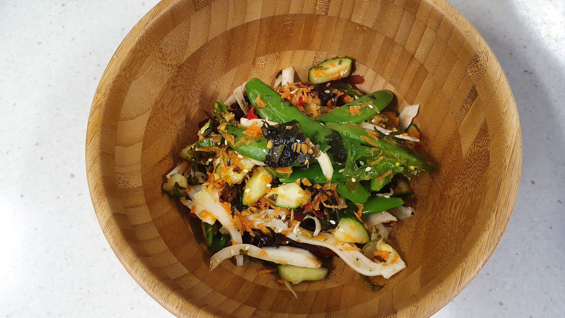 Delicious, nutritious oriental seaweed salad